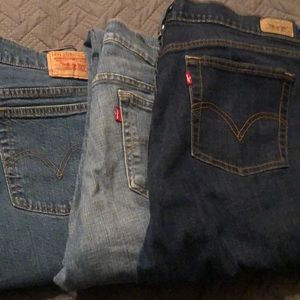 3 pair of Levi jeans!